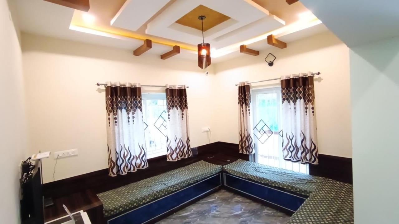 Bed and Breakfast Rose Garden Enclave For Families & Executives Udagamandalam Exterior foto