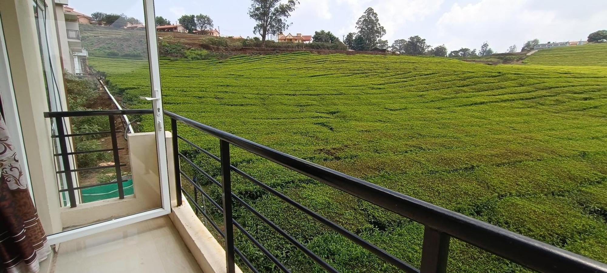Bed and Breakfast Rose Garden Enclave For Families & Executives Udagamandalam Exterior foto
